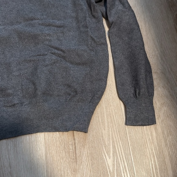 Gray Sweater - Picture 3 of 3